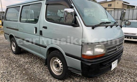 Buy Used Toyota Hiace Silver Car in Beitbridge in Matabeleland South