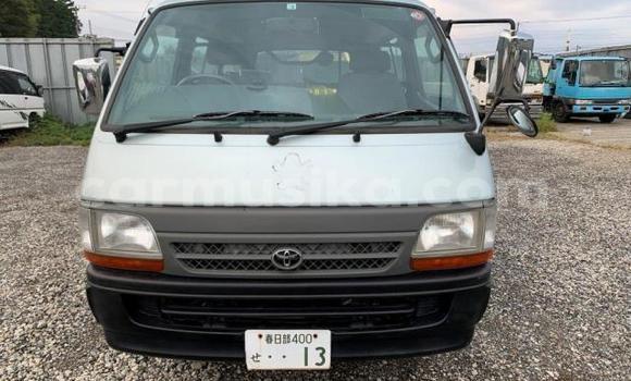 Acheter Occasion Voiture Toyota Hiace Gris à Beitbridge, Matabeleland South Acheter Occasion Voiture Toyota Hiace Gris à Beitbridge, Matabeleland South