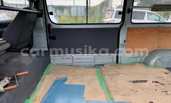 Acheter Occasion Voiture Toyota Hiace Gris à Beitbridge, Matabeleland South Acheter Occasion Voiture Toyota Hiace Gris à Beitbridge, Matabeleland South