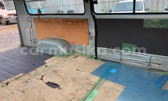 Acheter Occasion Voiture Toyota Hiace Gris à Beitbridge, Matabeleland South Acheter Occasion Voiture Toyota Hiace Gris à Beitbridge, Matabeleland South