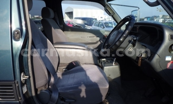 Buy Used Toyota Hiace Green Car in Beitbridge in Matabeleland South Buy Used Toyota Hiace Green Car in Beitbridge in Matabeleland South