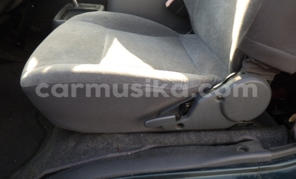 Buy Used Toyota Hiace Green Car in Beitbridge in Matabeleland South Buy Used Toyota Hiace Green Car in Beitbridge in Matabeleland South