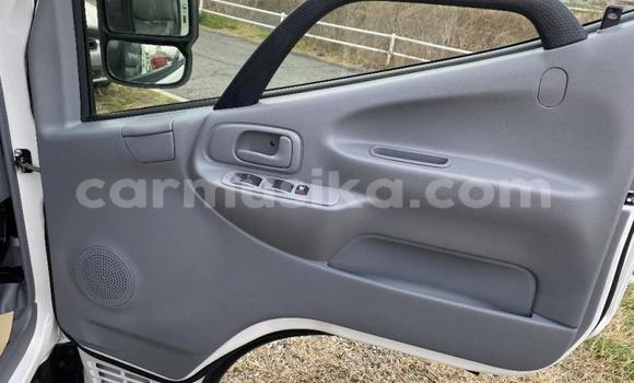 Acheter Occasion Voiture Toyota Dyna Blanc à Beitbridge, Matabeleland South Acheter Occasion Voiture Toyota Dyna Blanc à Beitbridge, Matabeleland South