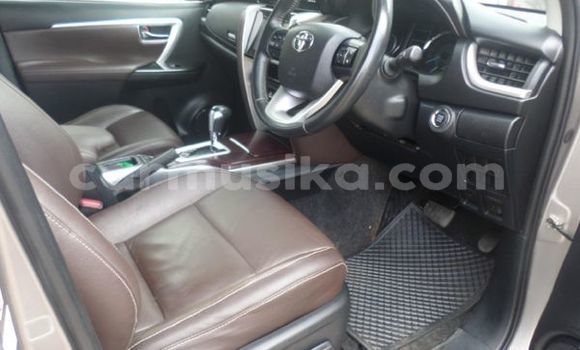 Buy Used Toyota Fortuner Silver Car in Beitbridge in Matabeleland South Buy Used Toyota Fortuner Silver Car in Beitbridge in Matabeleland South