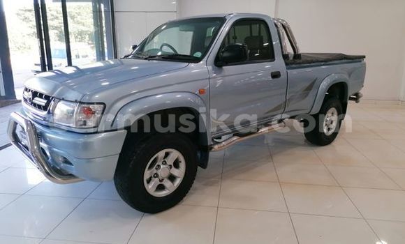 Buy Used Toyota Hilux Silver Car in Beitbridge in Matabeleland South Buy Used Toyota Hilux Silver Car in Beitbridge in Matabeleland South