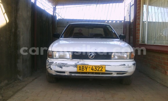 Buy Used Nissan Sunny White Car in Chitungwiza in Harare Buy Used Nissan Sunny White Car in Chitungwiza in Harare
