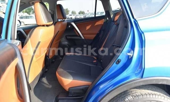 Nunua Ilio tumika Toyota RAV4 Bluu Gari ndani ya Beitbridge nchini Matabeleland Kusini Nunua Ilio tumika Toyota RAV4 Bluu Gari ndani ya Beitbridge nchini Matabeleland Kusini