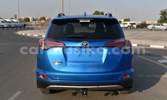 Nunua Ilio tumika Toyota RAV4 Bluu Gari ndani ya Beitbridge nchini Matabeleland Kusini Nunua Ilio tumika Toyota RAV4 Bluu Gari ndani ya Beitbridge nchini Matabeleland Kusini