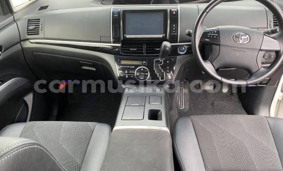 Acheter Occasion Voiture Toyota Estima Blanc à Beitbridge, Matabeleland South Acheter Occasion Voiture Toyota Estima Blanc à Beitbridge, Matabeleland South