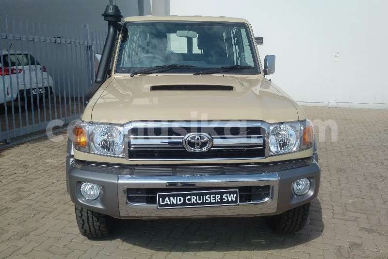 Big with watermark toyota land cruiser matabeleland south beitbridge 26592