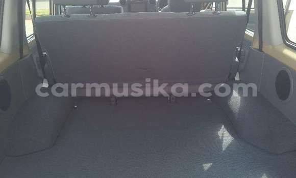 Tenga Tsaru Toyota Land Cruiser Beige Mota in Beitbridge in Matabeleland South Tenga Tsaru Toyota Land Cruiser Beige Mota in Beitbridge in Matabeleland South