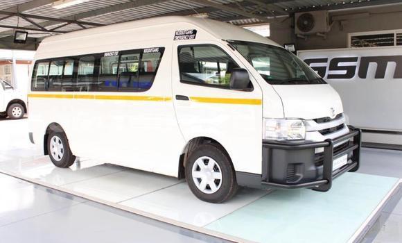 Nunua Ilio tumika Toyota Raum Nyeupe Gari ndani ya Beitbridge nchini Matabeleland Kusini