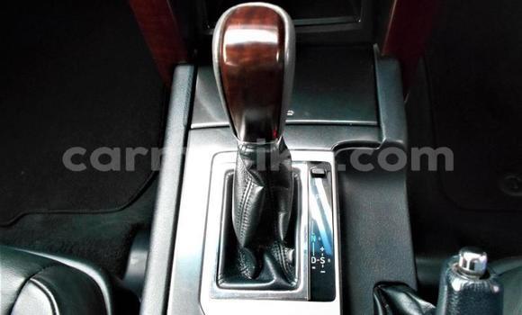 Nunua Ilio tumika Toyota Land Cruiser Prado Nyeupe Gari ndani ya Beitbridge nchini Matabeleland Kusini Nunua Ilio tumika Toyota Land Cruiser Prado Nyeupe Gari ndani ya Beitbridge nchini Matabeleland Kusini