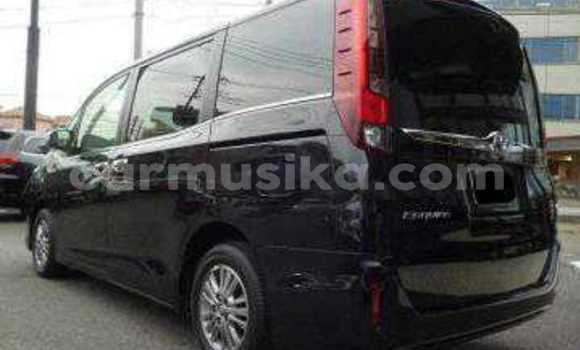 Buy Used Toyota Esquire Black Car in Beitbridge in Matabeleland South Buy Used Toyota Esquire Black Car in Beitbridge in Matabeleland South