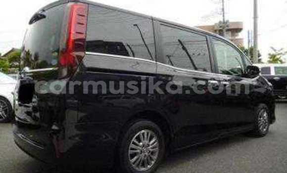 Buy Used Toyota Esquire Black Car in Beitbridge in Matabeleland South Buy Used Toyota Esquire Black Car in Beitbridge in Matabeleland South