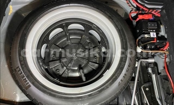 Acheter Occasion Voiture Mercedes‒Benz E–Class Noir à Beitbridge, Matabeleland South Acheter Occasion Voiture Mercedes‒Benz E–Class Noir à Beitbridge, Matabeleland South