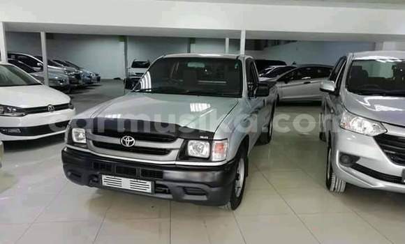 Acheter Occasion Voiture Toyota Hilux Gris à Beitbridge, Matabeleland South Acheter Occasion Voiture Toyota Hilux Gris à Beitbridge, Matabeleland South