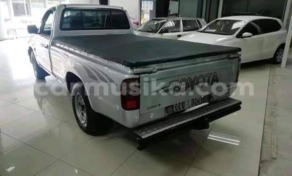 Acheter Occasion Voiture Toyota Hilux Gris à Beitbridge, Matabeleland South Acheter Occasion Voiture Toyota Hilux Gris à Beitbridge, Matabeleland South