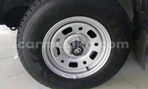 Acheter Occasion Voiture Toyota Hilux Gris à Beitbridge, Matabeleland South Acheter Occasion Voiture Toyota Hilux Gris à Beitbridge, Matabeleland South