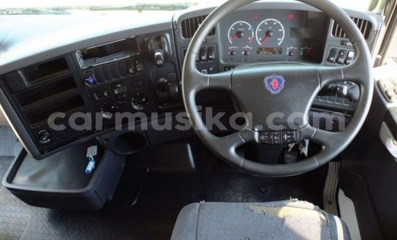 Nunua Ilio tumika Scania R420 Nyeupe Lori ndani ya Beitbridge nchini Matabeleland Kusini Nunua Ilio tumika Scania R420 Nyeupe Lori ndani ya Beitbridge nchini Matabeleland Kusini