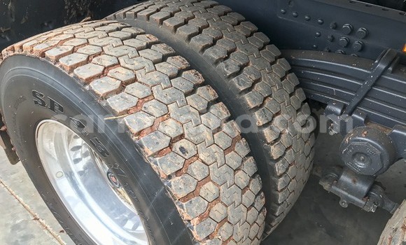 Acheter Occasion Utilitaire Scania R420 Blanc à Beitbridge, Matabeleland South Acheter Occasion Utilitaire Scania R420 Blanc à Beitbridge, Matabeleland South