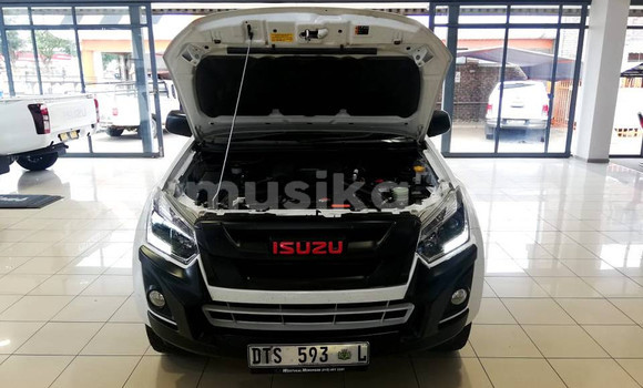 Acheter Occasion Voiture Isuzu KB Blanc à Beitbridge, Matabeleland South Acheter Occasion Voiture Isuzu KB Blanc à Beitbridge, Matabeleland South