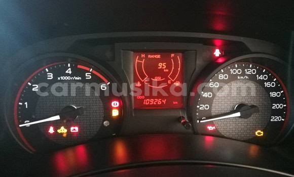 Acheter Occasion Voiture Isuzu KB Gris à Beitbridge, Matabeleland South Acheter Occasion Voiture Isuzu KB Gris à Beitbridge, Matabeleland South