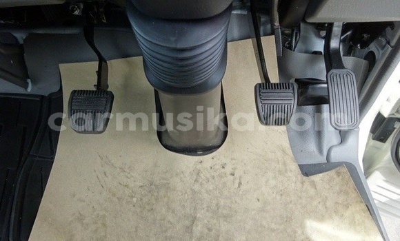 Buy Used Toyota Dyna White Truck in Beitbridge in Matabeleland South Buy Used Toyota Dyna White Truck in Beitbridge in Matabeleland South