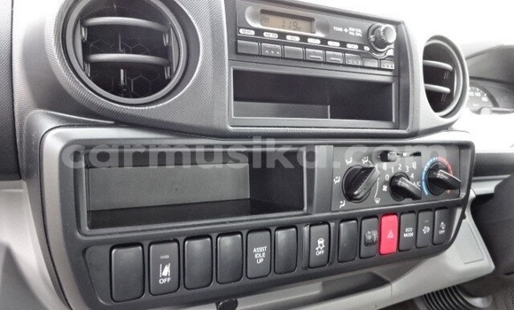 Buy Used Toyota Dyna White Truck in Beitbridge in Matabeleland South Buy Used Toyota Dyna White Truck in Beitbridge in Matabeleland South