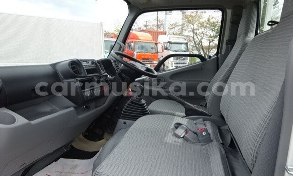 Buy Used Toyota Dyna White Truck in Beitbridge in Matabeleland South Buy Used Toyota Dyna White Truck in Beitbridge in Matabeleland South