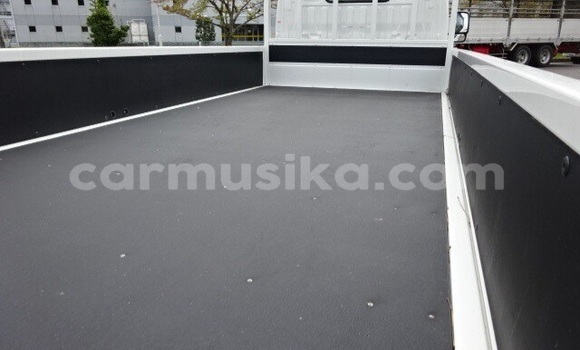 Buy Used Toyota Dyna White Truck in Beitbridge in Matabeleland South Buy Used Toyota Dyna White Truck in Beitbridge in Matabeleland South