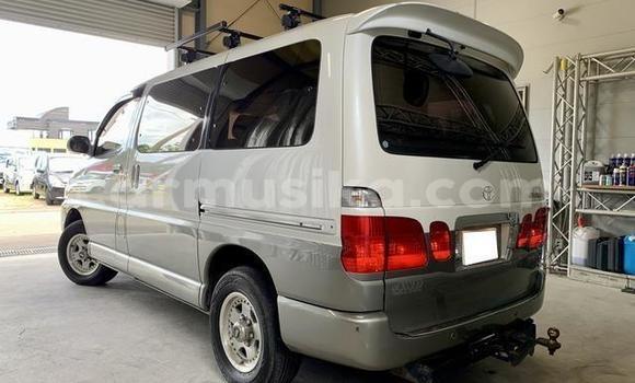 Acheter Occasion Voiture Toyota Granvia Blanc à Beitbridge, Matabeleland South Acheter Occasion Voiture Toyota Granvia Blanc à Beitbridge, Matabeleland South