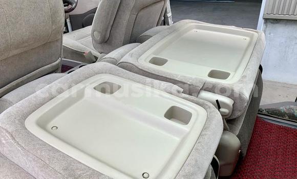 Acheter Occasion Voiture Toyota Granvia Blanc à Beitbridge, Matabeleland South Acheter Occasion Voiture Toyota Granvia Blanc à Beitbridge, Matabeleland South