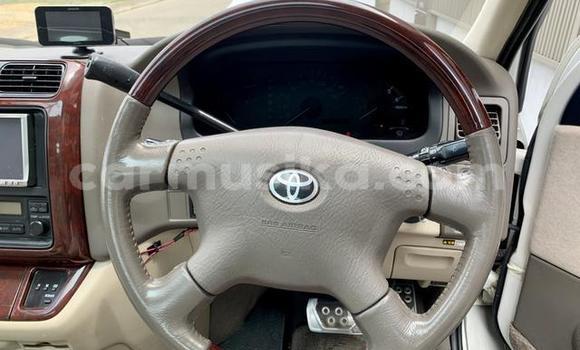 Acheter Occasion Voiture Toyota Granvia Blanc à Beitbridge, Matabeleland South Acheter Occasion Voiture Toyota Granvia Blanc à Beitbridge, Matabeleland South