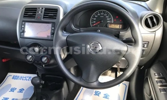 Nunua Ilio tumika Nissan March Kijani Gari ndani ya Beitbridge nchini Matabeleland Kusini Nunua Ilio tumika Nissan March Kijani Gari ndani ya Beitbridge nchini Matabeleland Kusini