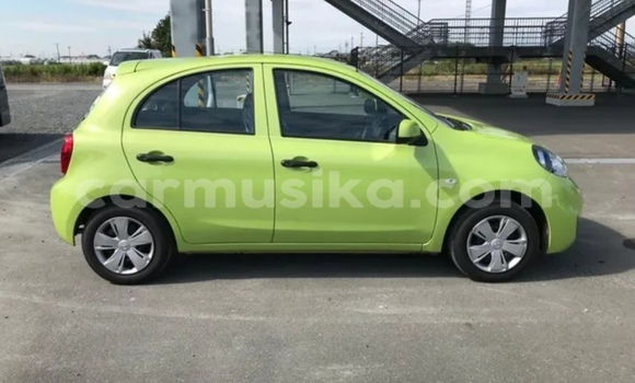 Nunua Ilio tumika Nissan March Kijani Gari ndani ya Beitbridge nchini Matabeleland Kusini Nunua Ilio tumika Nissan March Kijani Gari ndani ya Beitbridge nchini Matabeleland Kusini