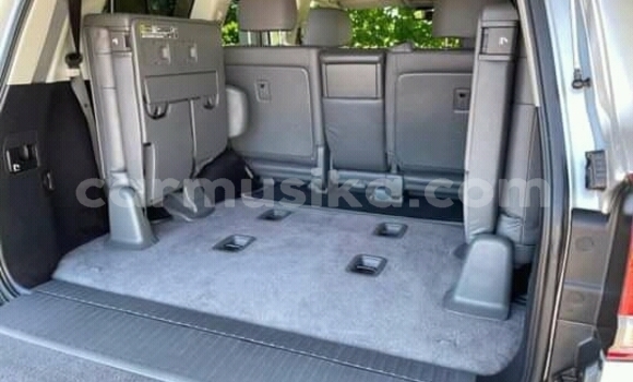 Buy Used Toyota Land Cruiser Silver Car in Beitbridge in Matabeleland South Buy Used Toyota Land Cruiser Silver Car in Beitbridge in Matabeleland South