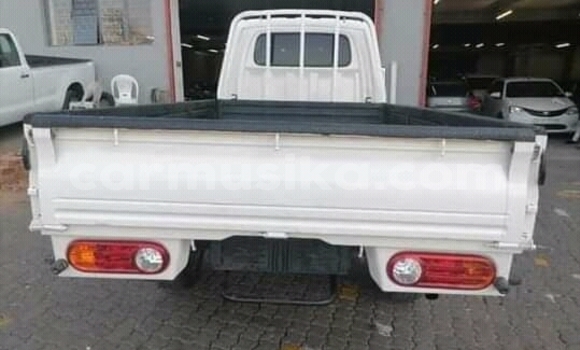 Buy Used Hyundai H200 White Truck in Beitbridge in Matabeleland South Buy Used Hyundai H200 White Truck in Beitbridge in Matabeleland South
