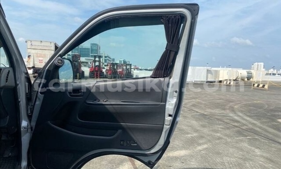 Acheter Occasion Voiture Toyota Hiace Gris à Beitbridge, Matabeleland South Acheter Occasion Voiture Toyota Hiace Gris à Beitbridge, Matabeleland South