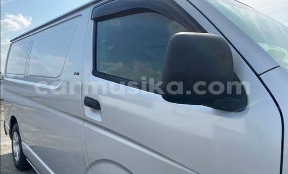 Acheter Occasion Voiture Toyota Hiace Gris à Beitbridge, Matabeleland South Acheter Occasion Voiture Toyota Hiace Gris à Beitbridge, Matabeleland South