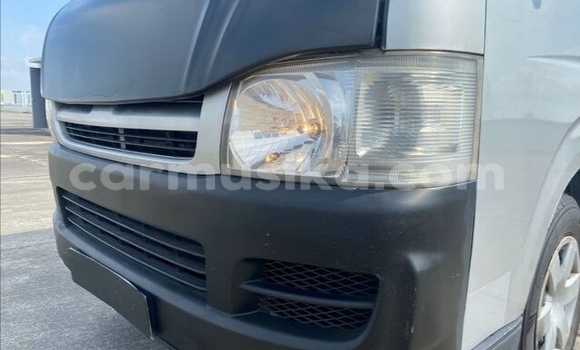Acheter Occasion Voiture Toyota Hiace Gris à Beitbridge, Matabeleland South Acheter Occasion Voiture Toyota Hiace Gris à Beitbridge, Matabeleland South