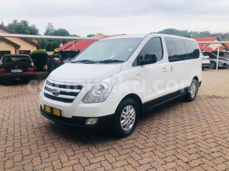 Big with watermark hyundai h1 matabeleland south beitbridge 26681