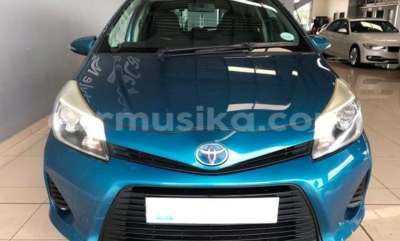 Buy Used Toyota Yaris Blue Car in Beitbridge in Matabeleland South Buy Used Toyota Yaris Blue Car in Beitbridge in Matabeleland South