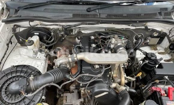 Nunua Ilio tumika Toyota Hilux Nyeupe Gari ndani ya Beitbridge nchini Matabeleland Kusini Nunua Ilio tumika Toyota Hilux Nyeupe Gari ndani ya Beitbridge nchini Matabeleland Kusini