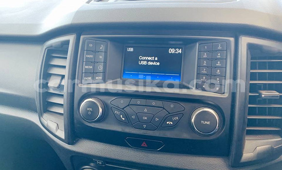 Nunua Ilio tumika Ford Ranger Nyeupe Gari ndani ya Beitbridge nchini Matabeleland Kusini Nunua Ilio tumika Ford Ranger Nyeupe Gari ndani ya Beitbridge nchini Matabeleland Kusini