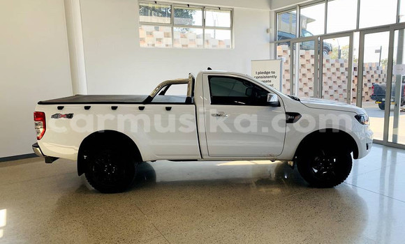 Nunua Ilio tumika Ford Ranger Nyeupe Gari ndani ya Beitbridge nchini Matabeleland Kusini Nunua Ilio tumika Ford Ranger Nyeupe Gari ndani ya Beitbridge nchini Matabeleland Kusini