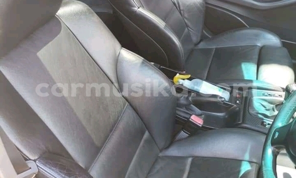 Acheter Occasion Voiture BMW 321 Gris à Beitbridge, Matabeleland South Acheter Occasion Voiture BMW 321 Gris à Beitbridge, Matabeleland South