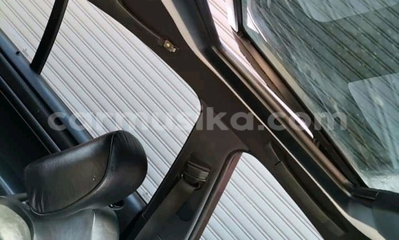 Acheter Occasion Voiture BMW 321 Gris à Beitbridge, Matabeleland South Acheter Occasion Voiture BMW 321 Gris à Beitbridge, Matabeleland South