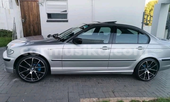 Acheter Occasion Voiture BMW 321 Gris à Beitbridge, Matabeleland South Acheter Occasion Voiture BMW 321 Gris à Beitbridge, Matabeleland South