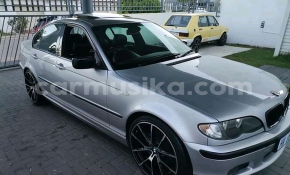 Acheter Occasion Voiture BMW 321 Gris à Beitbridge, Matabeleland South Acheter Occasion Voiture BMW 321 Gris à Beitbridge, Matabeleland South